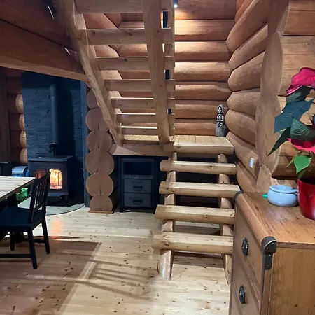 Zrub Hanesy * ドノヴァリ